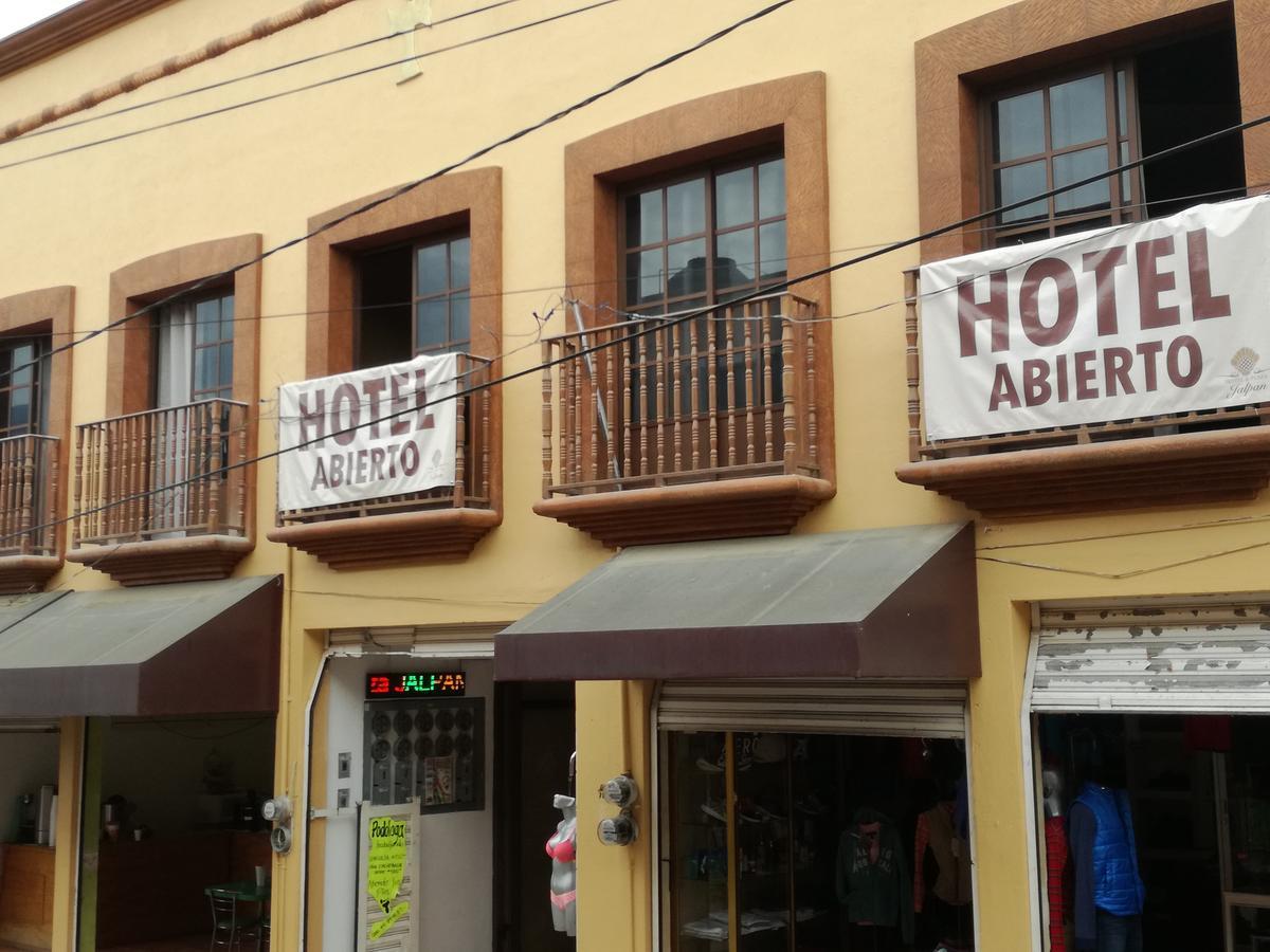Hotel Y Plaza Jalpan de Serra Eksteriør billede